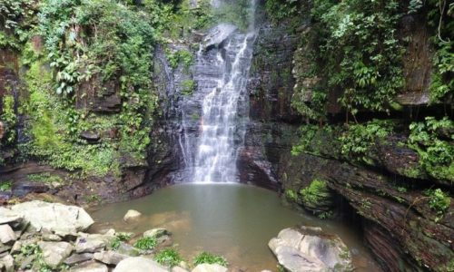 visite-a-cachoeira-do-urubu-rei-a-mais-alta-do-piaui_6957ujy9Um-768x441